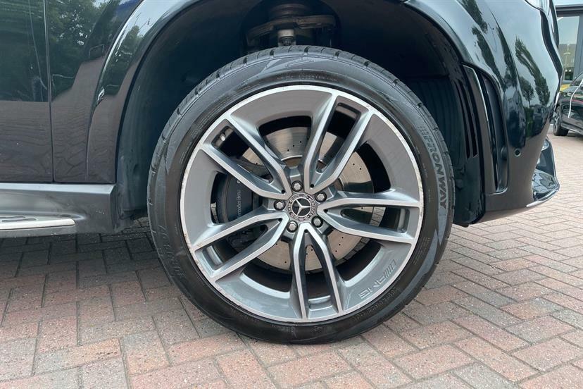 Mercedes-Benz GLE Coupe Gle 400D 4Matic Amg Line Premium 9G-tronic Black #2