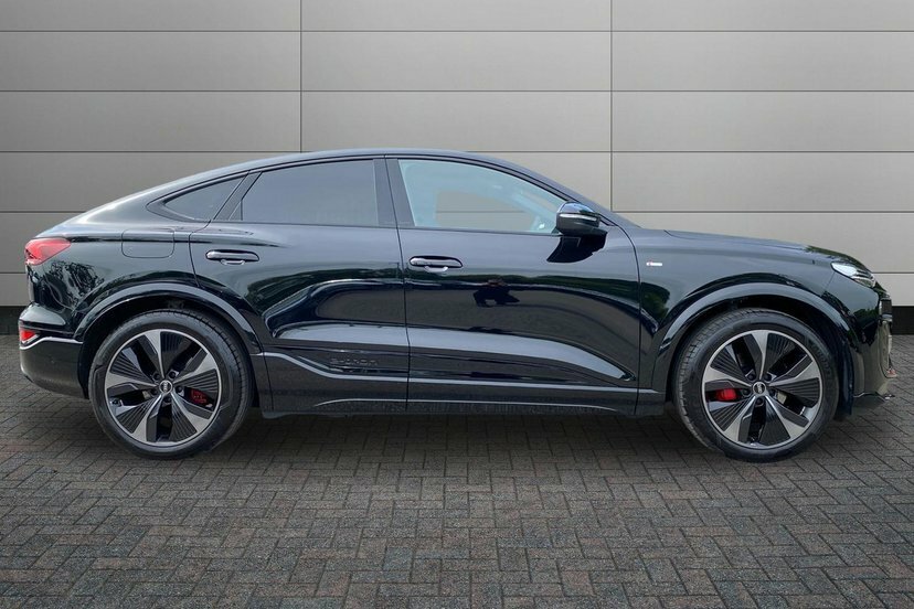 Audi Q6 E-Tron 83Kwh Edition 1 Sportback 252 P Black #4