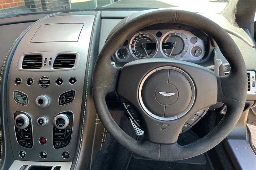 Aston Martin Vantage 4.0L 4.0 V8 Euro 6 White #17