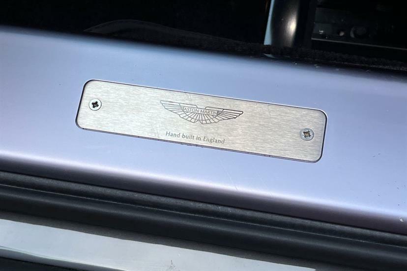 Aston Martin Vantage 4.0L 4.0 V8 Euro 6 White #14