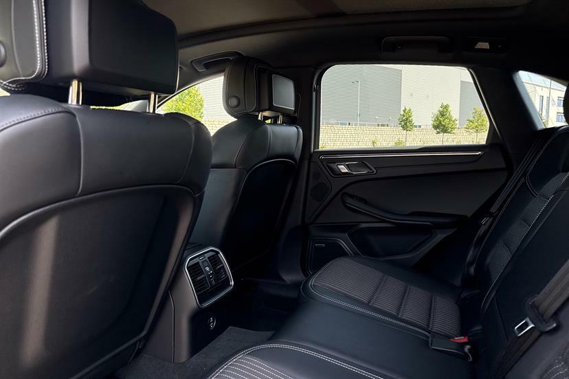 Porsche Macan 100Kwh 4 Suv 4Wd 408 Ps Grey #20