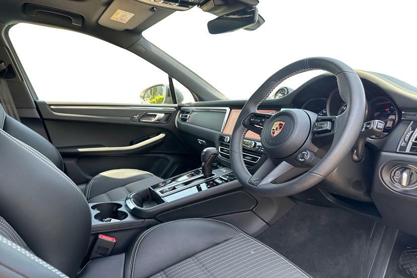 Porsche Macan 100Kwh 4 Suv 4Wd 408 Ps Grey #7