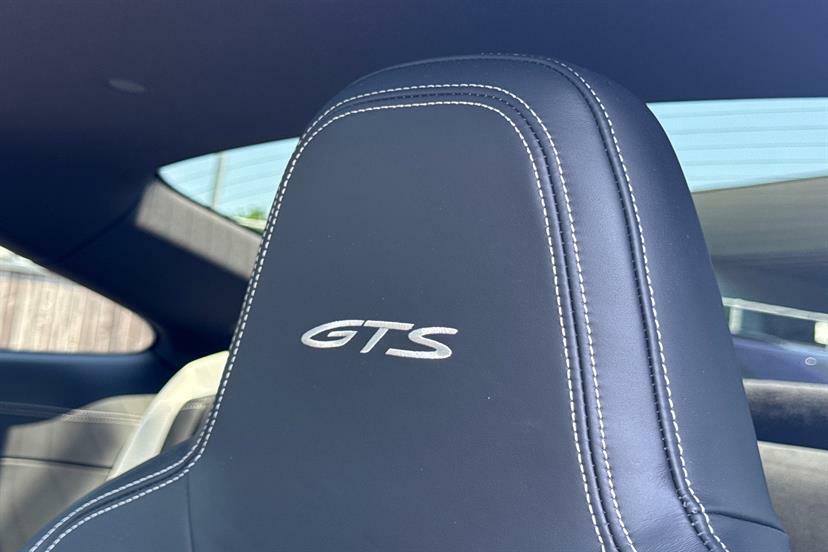 Porsche 911 Gts T-hybrid Pdk Black #10