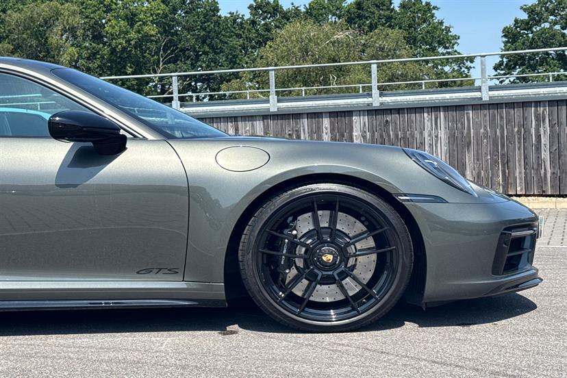 Porsche 911 Gts T-hybrid Pdk Black #16