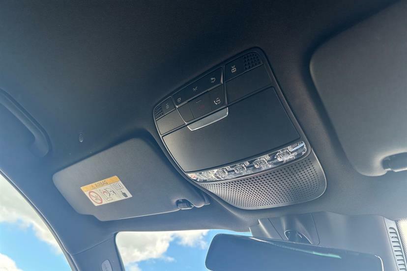 Mercedes-Benz EQC Amg Line Blue #59