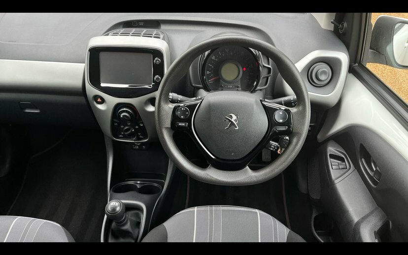 Peugeot 108 1.0 Active Hatchback 68 Ps White #5