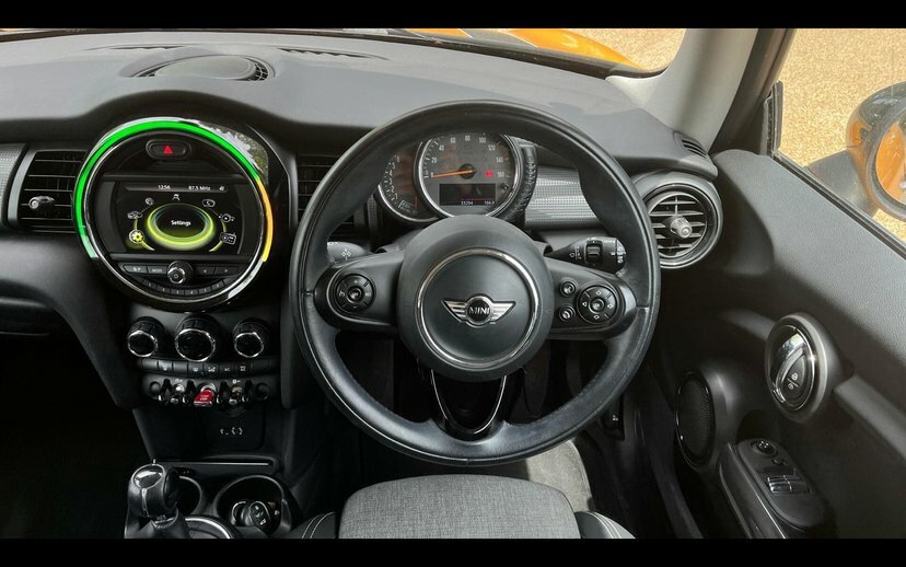 Mini Hatch 1.5 Cooper Hatchback 136 Ps Orange #4