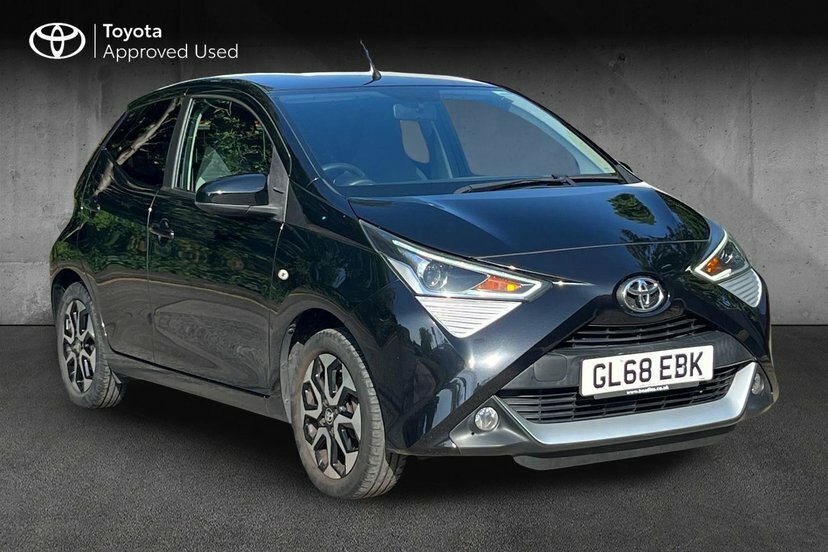 Toyota Aygo 1.0 Vvt-i X-plore Hatchback 71 Black