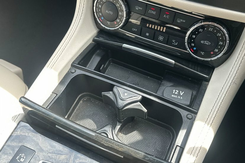Mercedes-Benz CLS Saloon White #24