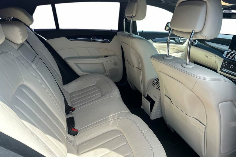 Mercedes-Benz CLS Saloon White #10