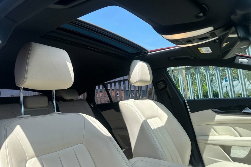 Mercedes-Benz CLS Saloon White #14