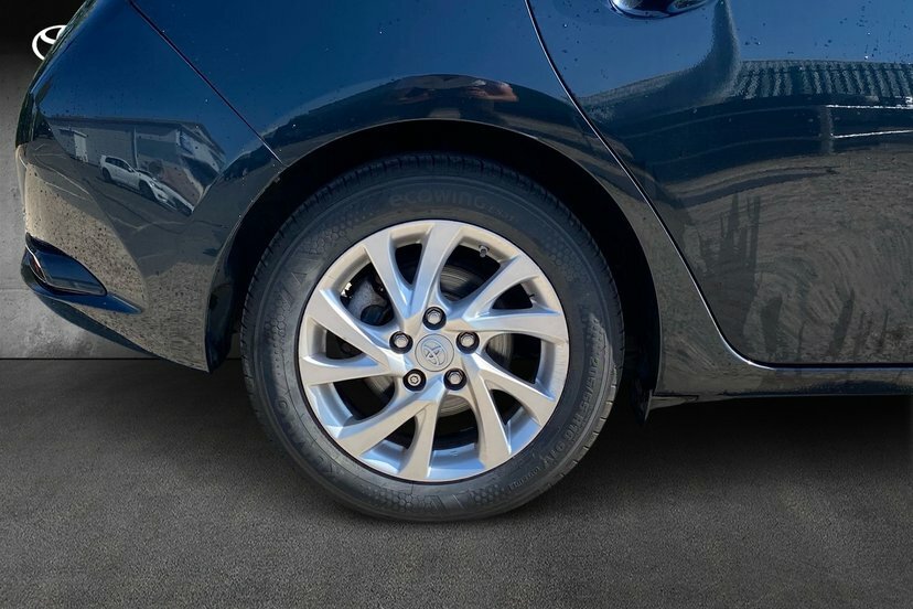 Toyota Auris 1.2T Excel Tss Blue #18