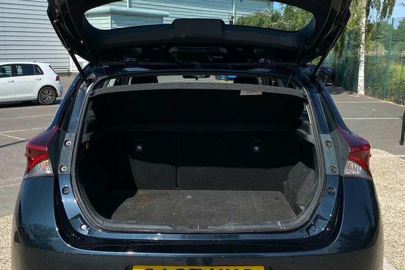 Toyota Auris 1.2T Excel Tss Blue #14