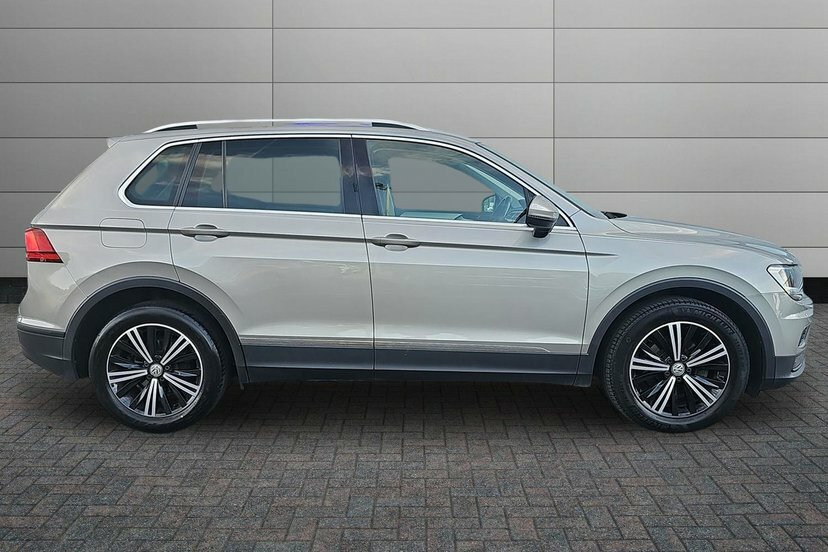 Volkswagen Tiguan 1.4 Tsi Se Suv 150 Ps Silver #4