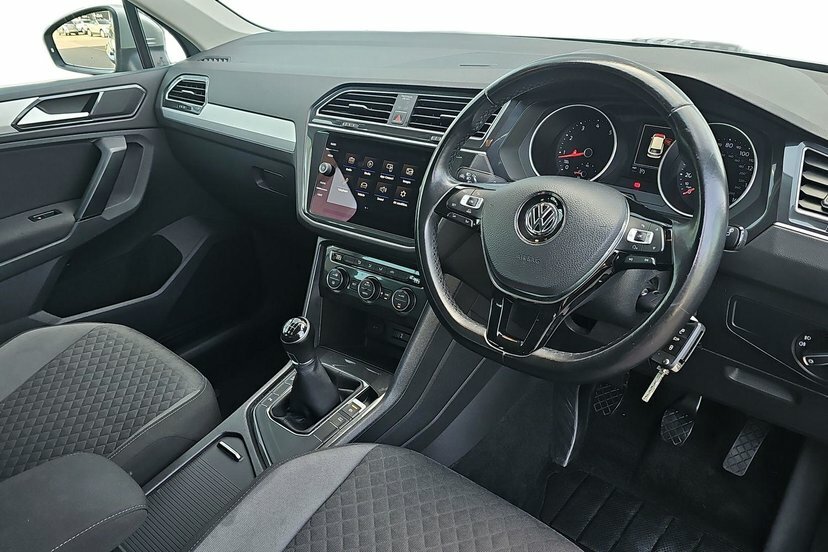 Volkswagen Tiguan 1.4 Tsi Se Suv 150 Ps Silver #6