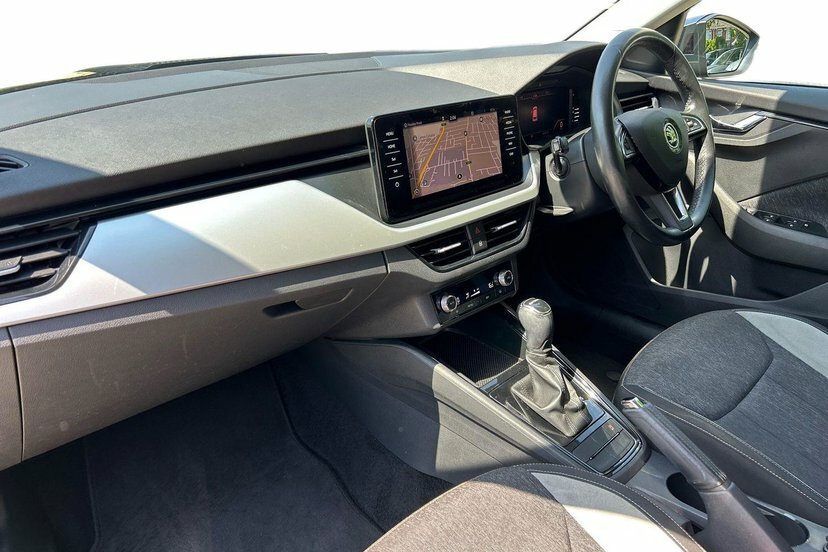 Skoda Kamiq Se L White #2