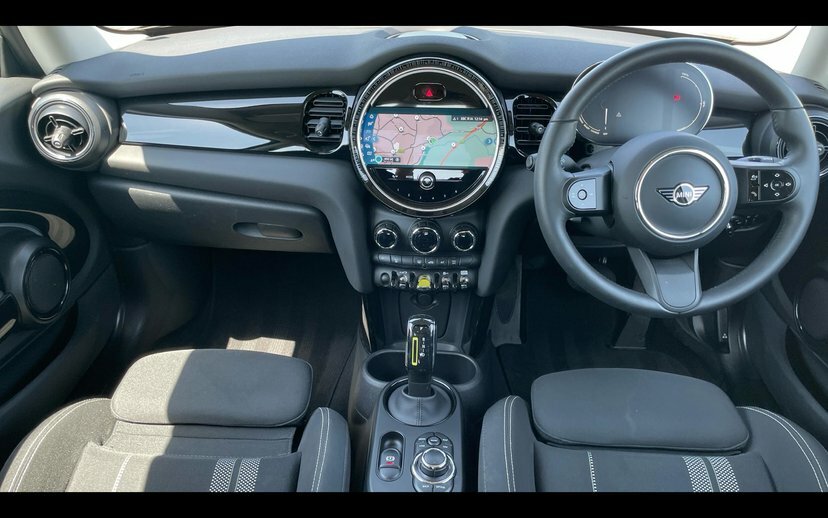 Mini Hatch Level 1 White #4