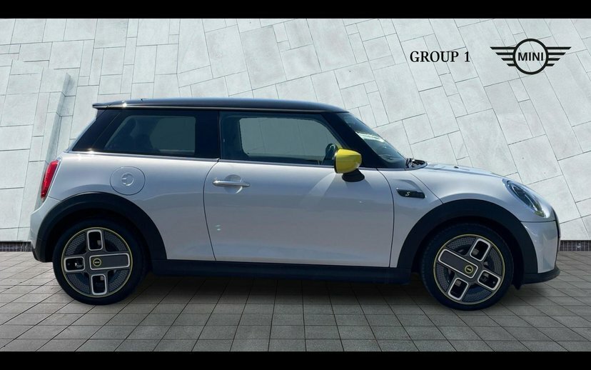 Mini Hatch Level 1 White #3