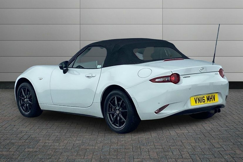 Mazda MX-5 1.5 Skyactiv-g Sport Nav Convertible Ma White #3