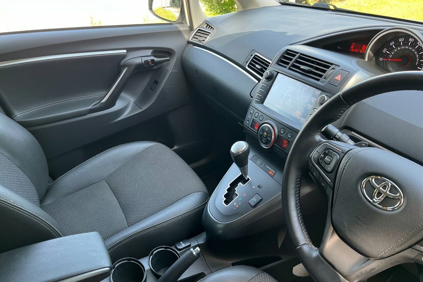 Toyota Verso Valvematic Icon Brown #20