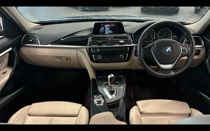BMW 3 Series 320D Sport Touring Blue #4