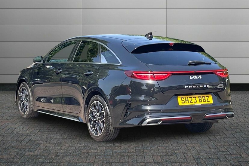 Kia Proceed 1.5 T-gdi Gt-line Shooting Brake Black #3