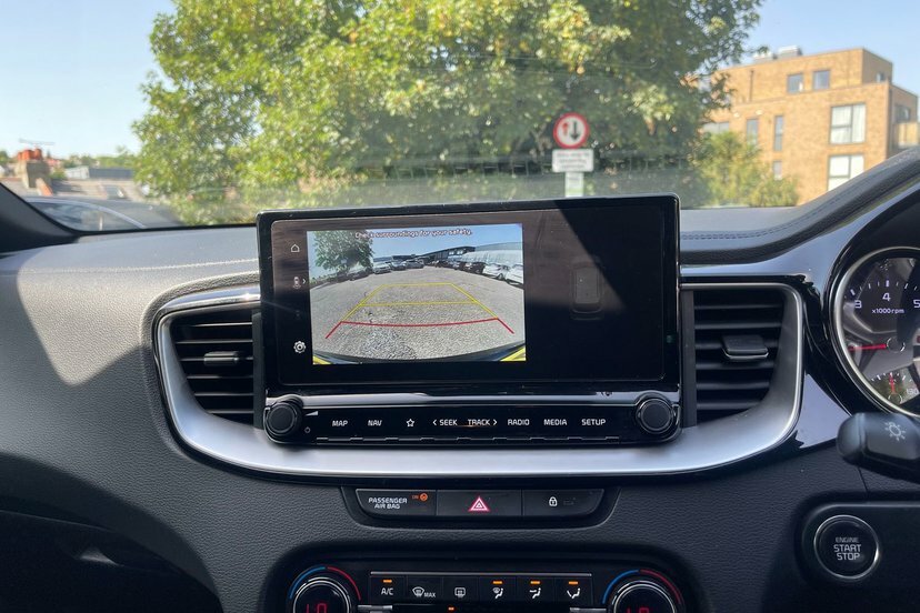 Kia Proceed My24 Gt Line 1.5 T-gdi 158 Red #16