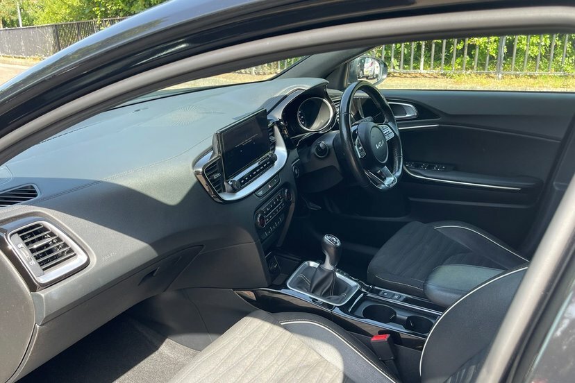 Kia Proceed My24 Gt Line 1.5 T-gdi 158 Red #28
