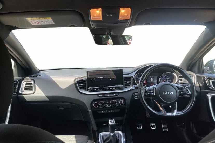Kia Proceed 1.5 T-gdi Gt-line Shooting Brake Black #6