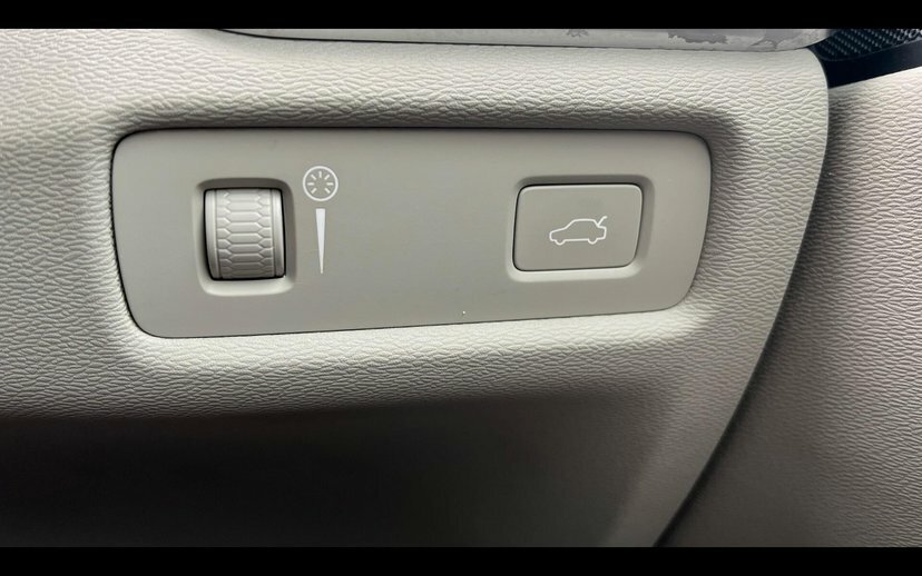 Volvo V60 2.0 T4 190 Momentum Plus Grey #24