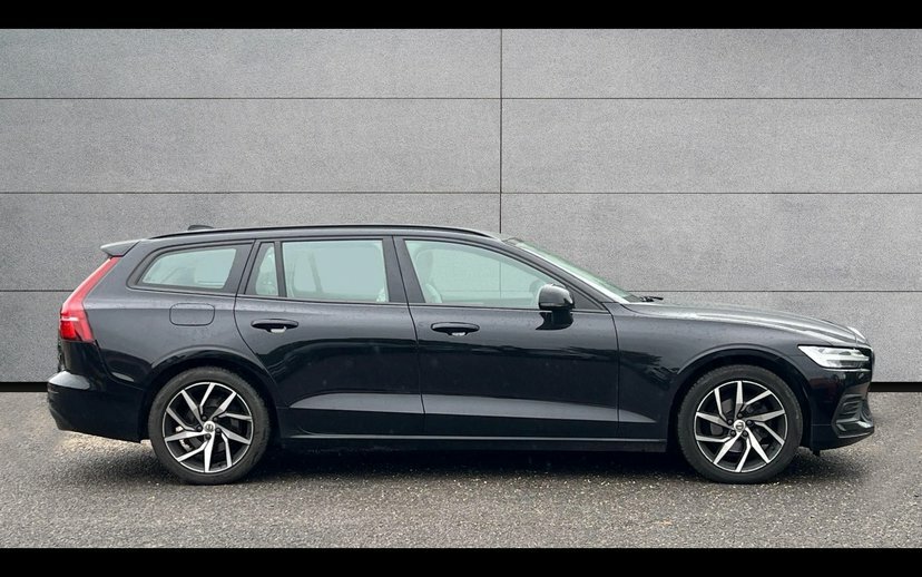 Volvo V60 2.0 T4 Momentum Plus  #3