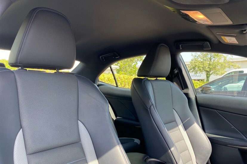Lexus IS 300H F-sport Cvt Navigation White #14