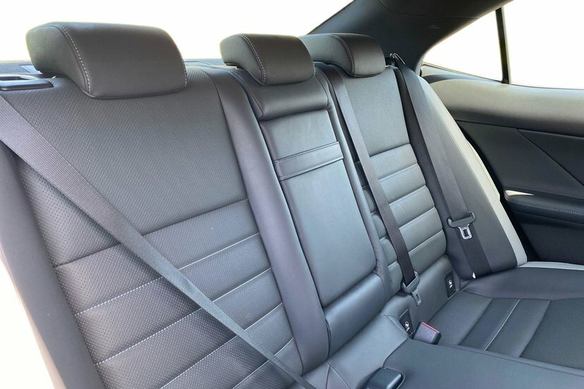 Lexus IS 300H F-sport Cvt Navigation White #9