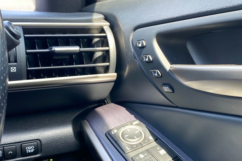 Lexus IS 300H F-sport Cvt Navigation White #19