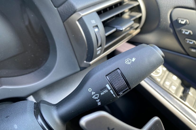 Lexus IS 300H F-sport Cvt Navigation White #21
