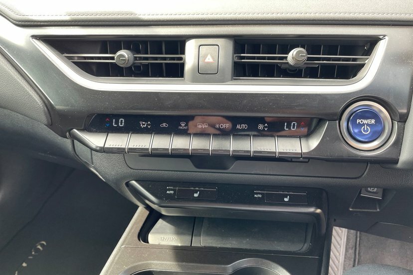Lexus UX 300E 150Kw 54.3 Kwh E-cvt Premium-pluspk-18al Black #37