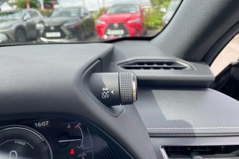 Lexus UX 300E 150Kw 54.3 Kwh E-cvt Premium-pluspk-18al Black #43