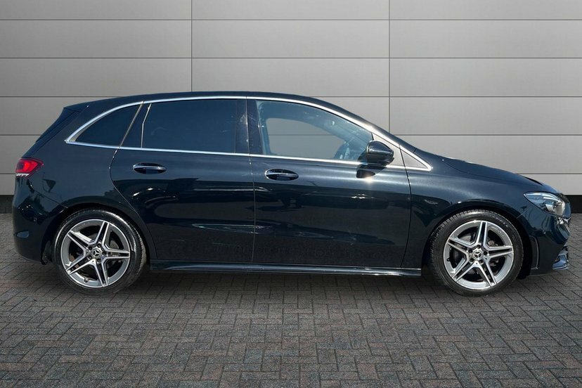Mercedes-Benz B Class B180 Amg Line Premium Plus 2 Black #3