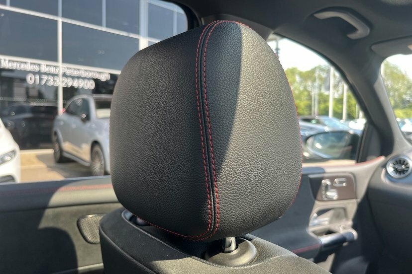 Mercedes-Benz B Class B180 Amg Line Premium Black #20