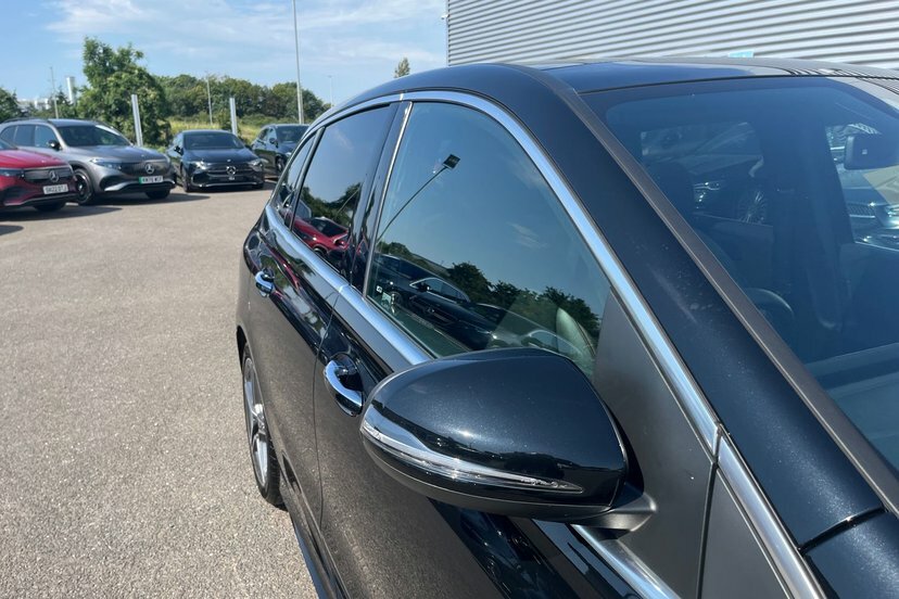 Mercedes-Benz B Class B180 Amg Line Premium Black #16