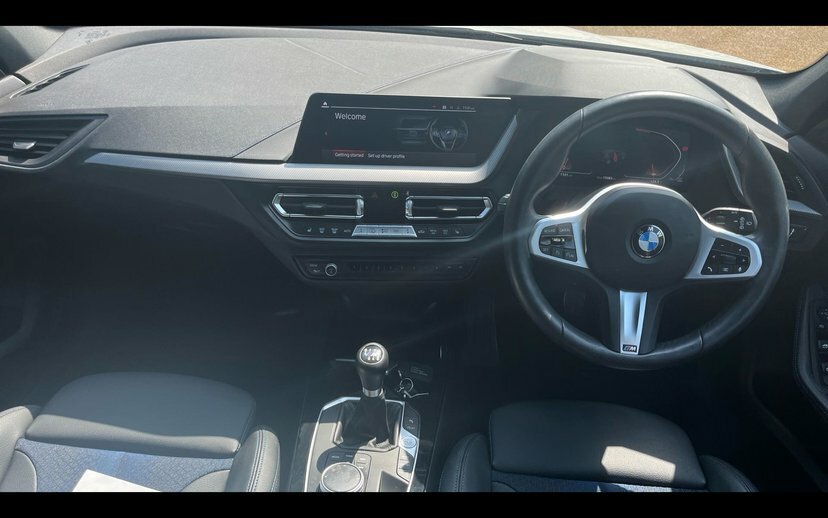BMW 1 Series 118I M Sport White #4