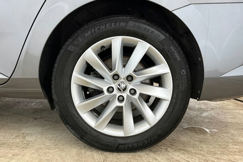 Skoda Superb 2.0 Tsi 190 Se L Dsg Black #13