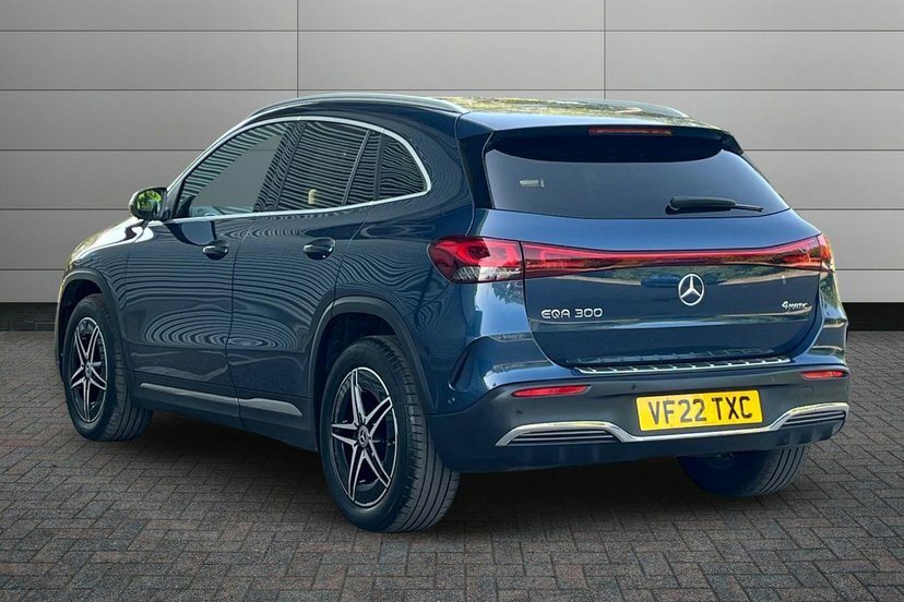 Mercedes-Benz EQA Eqa 300 66.5Kwh Amg Line 4Matic Blue #2