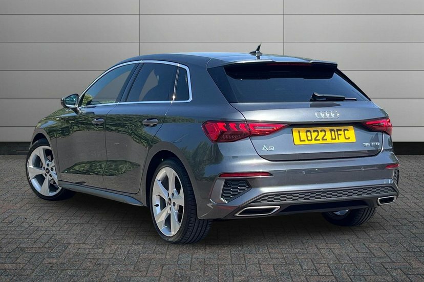 Audi A3 1.5 Tfsi 35 S Line Sportback S Tronic Grey #3