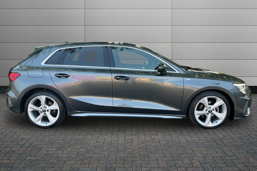Audi A3 1.5 Tfsi 35 S Line Sportback S Tronic Grey #4