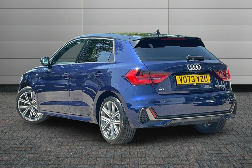 Audi A1 1.5 Tfsi 35 S Line Sportback S Tronic Blue #3