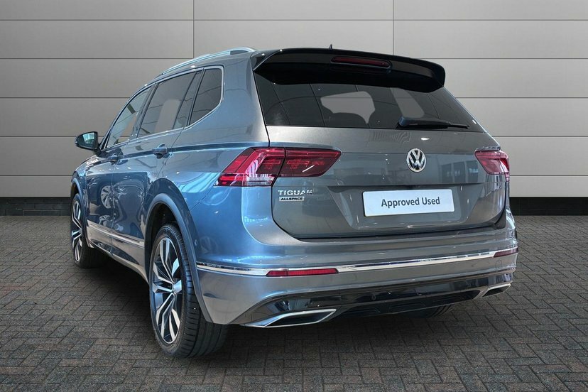 Volkswagen Tiguan Allspace 1.5 Tsi Evo R-line Tech Suv Dsg 150 Ps Grey #3