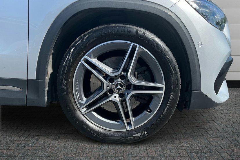 Mercedes-Benz GLA Class 2.0 Gla250 Amg Line Premium Plus Suv Silver #4