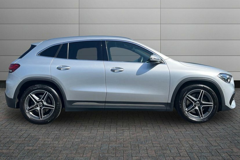 Mercedes-Benz GLA Class 2.0 Gla250 Amg Line Premium Plus Suv Silver #3
