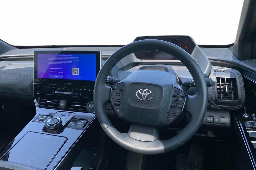 Toyota bZ4X 71.4Kwh Vision Suv Awd 11Kw Obc Silver #5